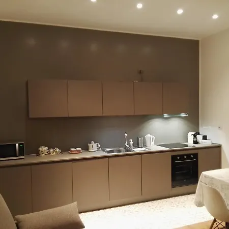 Revere 18 Apt Milano