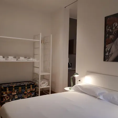Revere 18 Apt * Milano